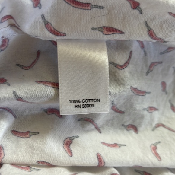 Red Chilies 🌶 shortsleeved button down cotton shirt - Picture 7 of 7